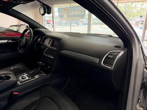 Used 2015 Audi Q7 3.0T S line Prestige w/ 21" S Line Plus Package AWD/4WD image 32