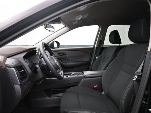Used 2023 Nissan Rogue S FWD image 14