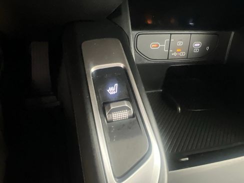 Certified 2025 Kia Sorento S w/ Panoramic Sunroof Package FWD image 52