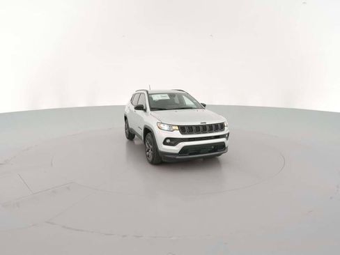 New 2026 Jeep Compass Latitude image 17