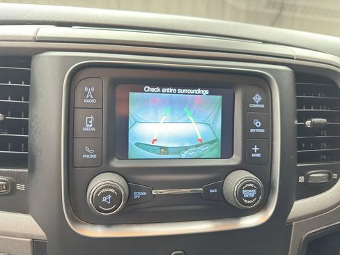Used 2018 RAM 1500 Express w/ Express Value Package AWD/4WD image 16