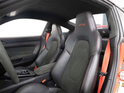 Certified 2024 Porsche 911 GT3 RWD image 5