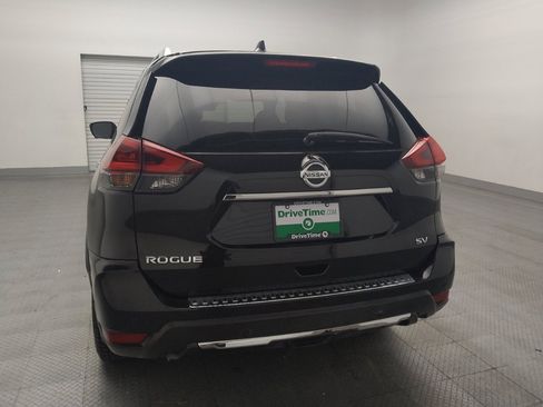 Used 2019 Nissan Rogue SV w/ Premium Package FWD image 6