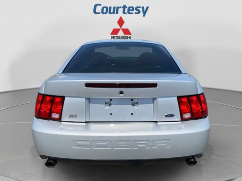 Used 2004 Ford Mustang Cobra RWD image 4