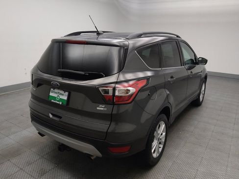 Used 2017 Ford Escape SE w/ Equipment Group 201A AWD/4WD image 9