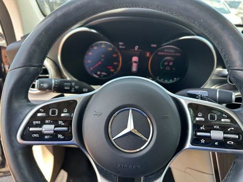 Used 2022 Mercedes-Benz GLC 300 4MATIC w/ Premium Package Lite image 30