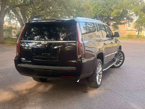 Used 2018 Cadillac Escalade ESV Luxury RWD image 5