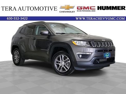 Used 2020 Jeep Compass Latitude AWD/4WD image 1