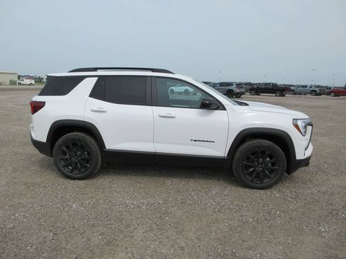 New 2027 GMC Terrain Elevation w/ Black Edition FWD image 3