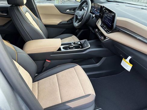 New 2026 Chevrolet Equinox ACTIV w/ Convenience Package III image 25