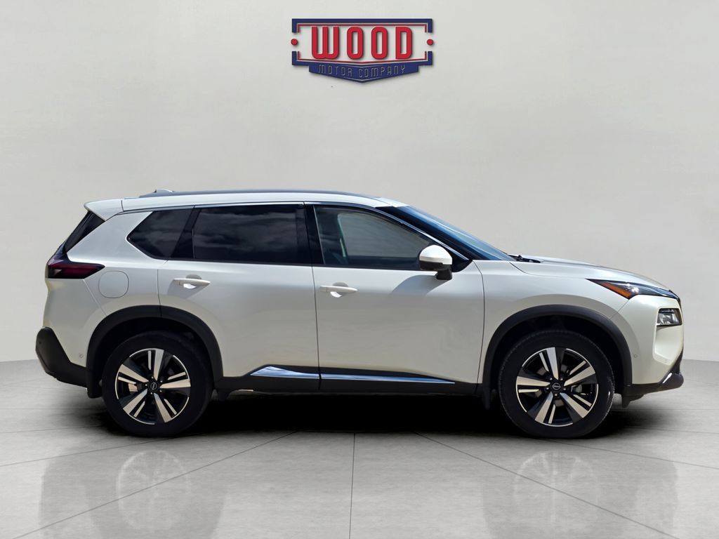Used 2023 Nissan Rogue SL w/ SL Premium Package AWD/4WD image 2