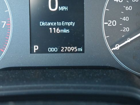 Used 2024 Toyota Corolla SE image 16