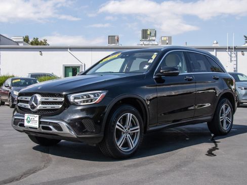 Used 2022 Mercedes-Benz GLC 300 4MATIC image 3