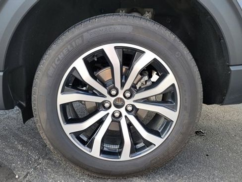 Used 2025 Ford Explorer ST-Line image 17