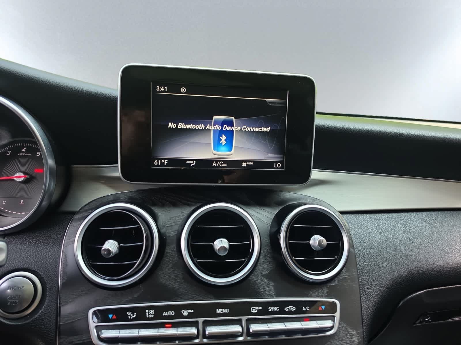 Used 2019 Mercedes-Benz GLC 300 4MATIC w/ Premium Package image 14