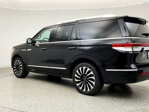 Used 2022 Lincoln Navigator Black Label AWD/4WD image 7
