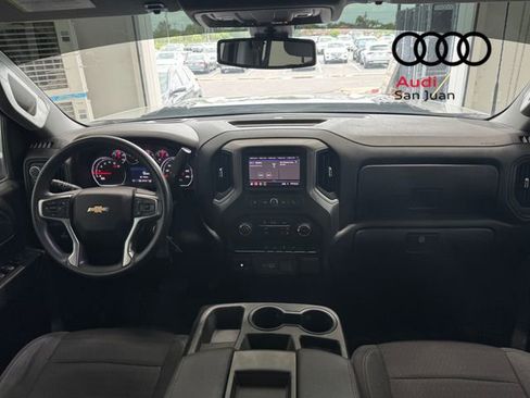 Used 2022 Chevrolet Silverado 2500 Custom w/ Custom Value Package AWD/4WD image 39