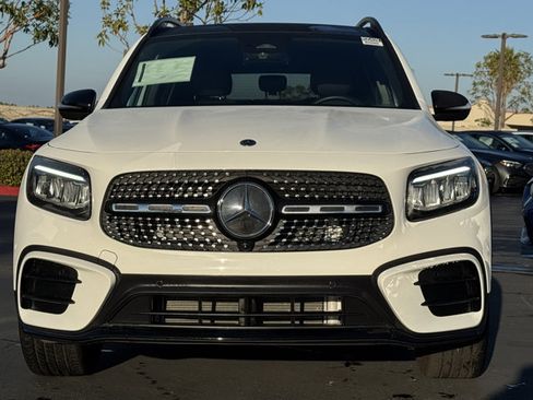Used 2025 Mercedes-Benz GLB 250 image 4