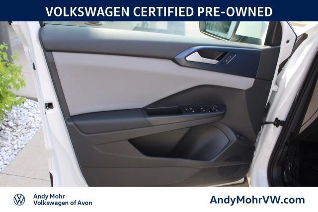 Used 2022 Volkswagen Taos SE w/ Panoramic Sunroof Package AWD/4WD image 19