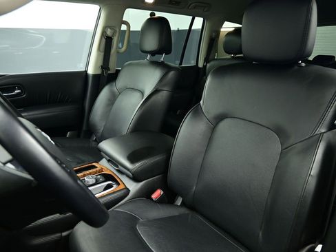 Used 2024 Nissan Armada SL image 15