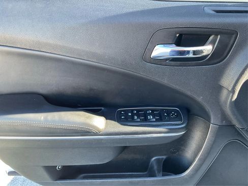 Used 2014 Dodge Charger SE image 18