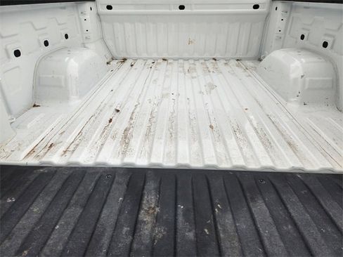 Used 2023 Chevrolet Silverado 1500 LT image 32