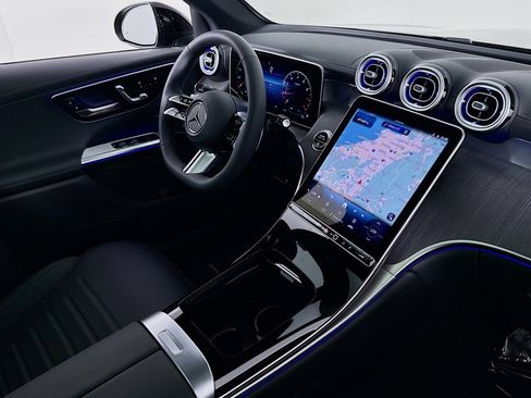 New 2026 Mercedes-Benz GLC 300 4MATIC image 15