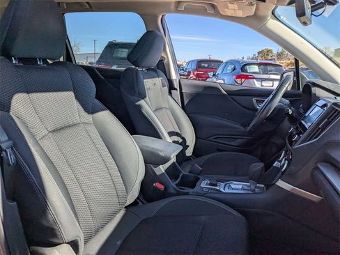 Used 2022 Subaru Forester Premium image 22