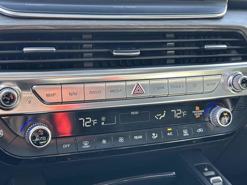 Used 2022 Kia Telluride SX w/ Towing Package AWD/4WD image 12