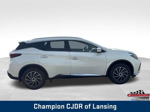 Used 2022 Nissan Murano SL AWD/4WD image 9