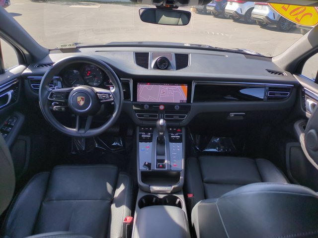 Used 2024 Porsche Macan AWD/4WD image 25