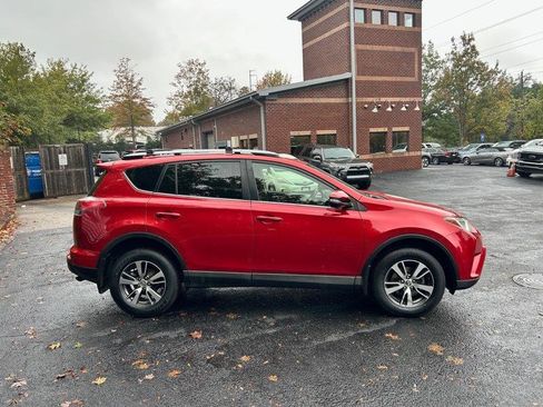 Used 2017 Toyota RAV4 XLE w/ All Weather Liner Package AWD/4WD image 9