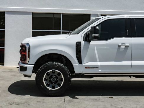 Used 2024 Ford F350 Lariat w/ Lariat Ultimate Package AWD/4WD image 18