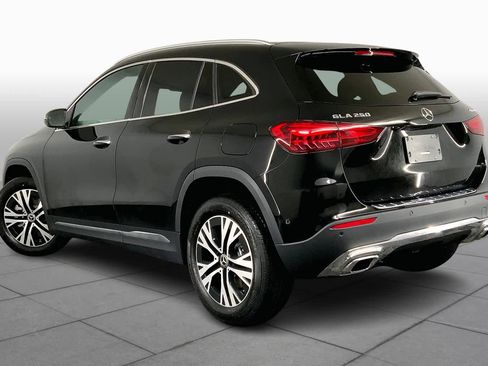 New 2025 Mercedes-Benz GLA 250 4MATIC image 4