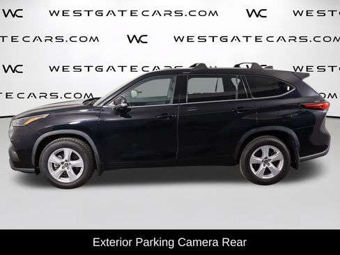 Used 2022 Toyota Highlander L AWD/4WD image 5