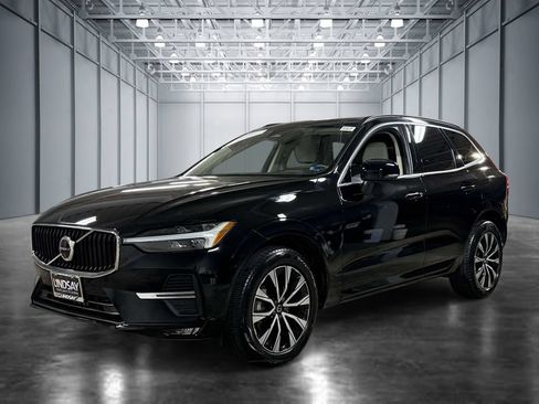 Used 2023 Volvo XC60 B5 Core AWD/4WD image 1