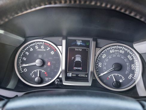 Certified 2023 Toyota Tacoma SR5 image 28