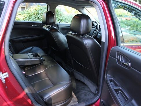 Used 2008 Chevrolet Impala LTZ image 6