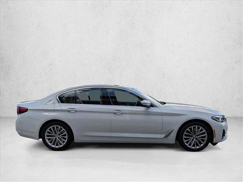 Used 2021 BMW 540i w/ Premium Package image 4