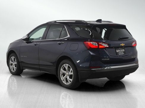 Used 2018 Chevrolet Equinox Premier image 3