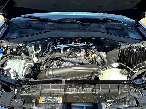 New 2026 Ford Explorer Active AWD/4WD image 13