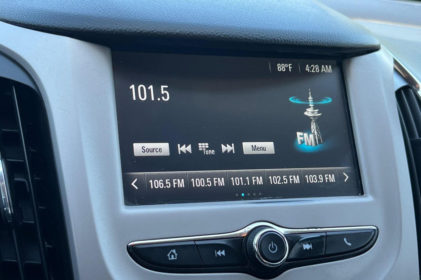 Used 2017 Chevrolet Cruze LS FWD image 18