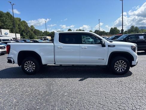 Used 2022 GMC Sierra 1500 AT4 AWD/4WD image 9
