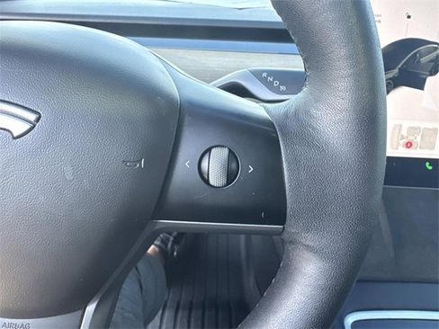 Used 2021 Tesla Model 3 Performance image 24