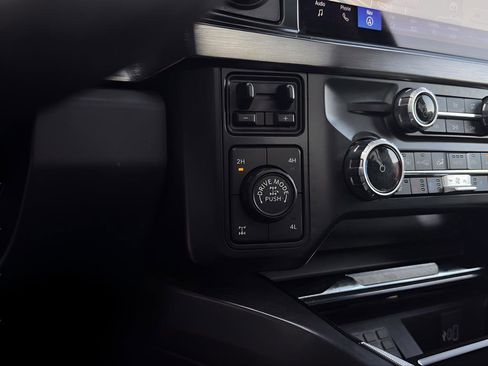 Used 2023 Ford F350 Lariat w/ Lariat Ultimate Package image 14