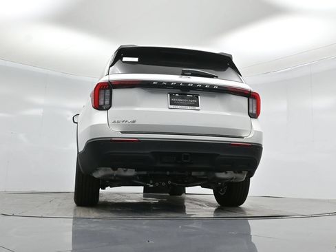New 2026 Ford Explorer Active RWD image 51