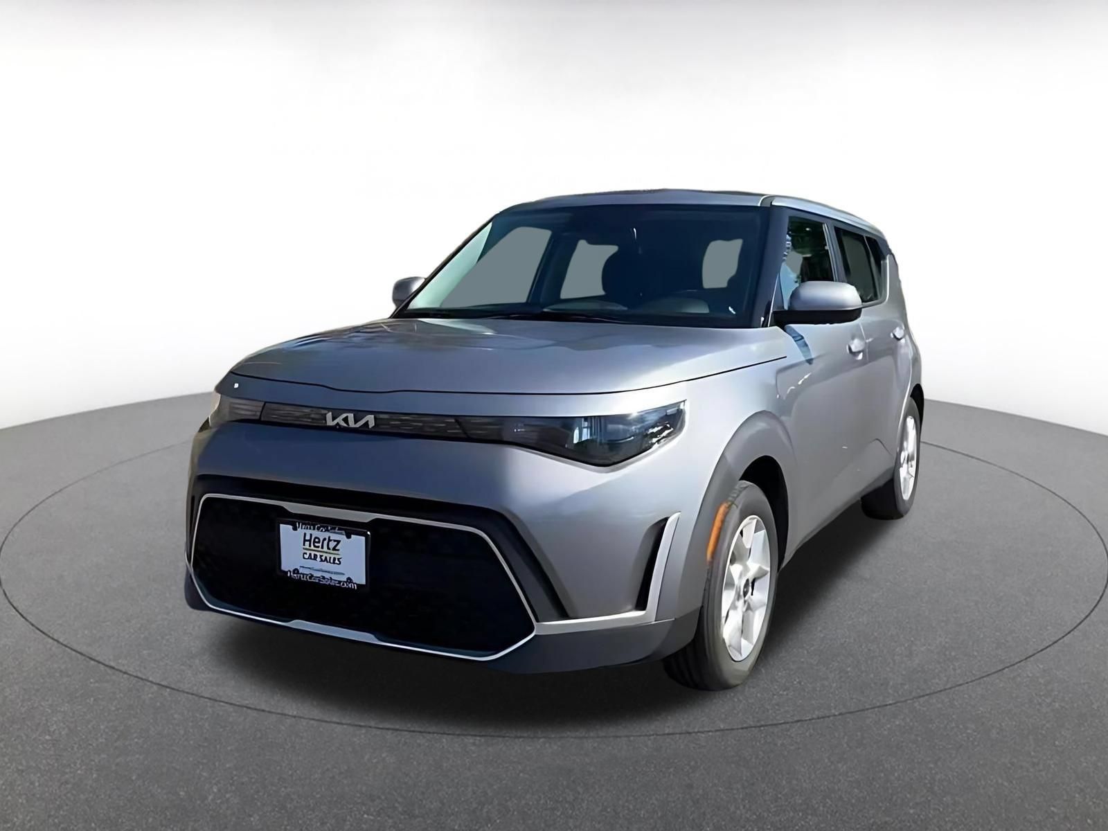 Used 2025 Kia Soul LX w/ LX Technology Package FWD image 6