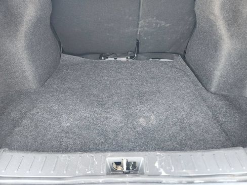 Used 2025 Nissan Versa SV FWD image 31