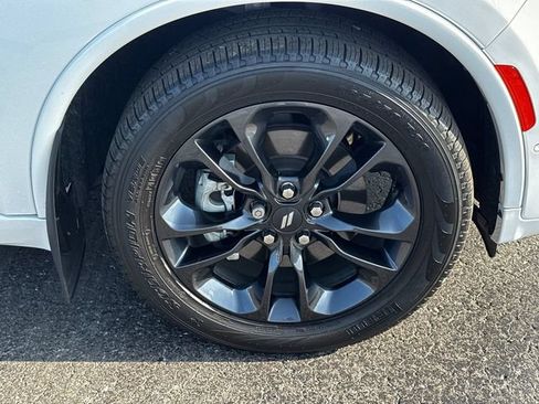 Certified 2023 Dodge Durango R/T RWD image 9