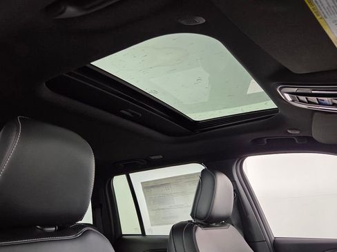 New 2025 Jeep Grand Cherokee Altitude image 35